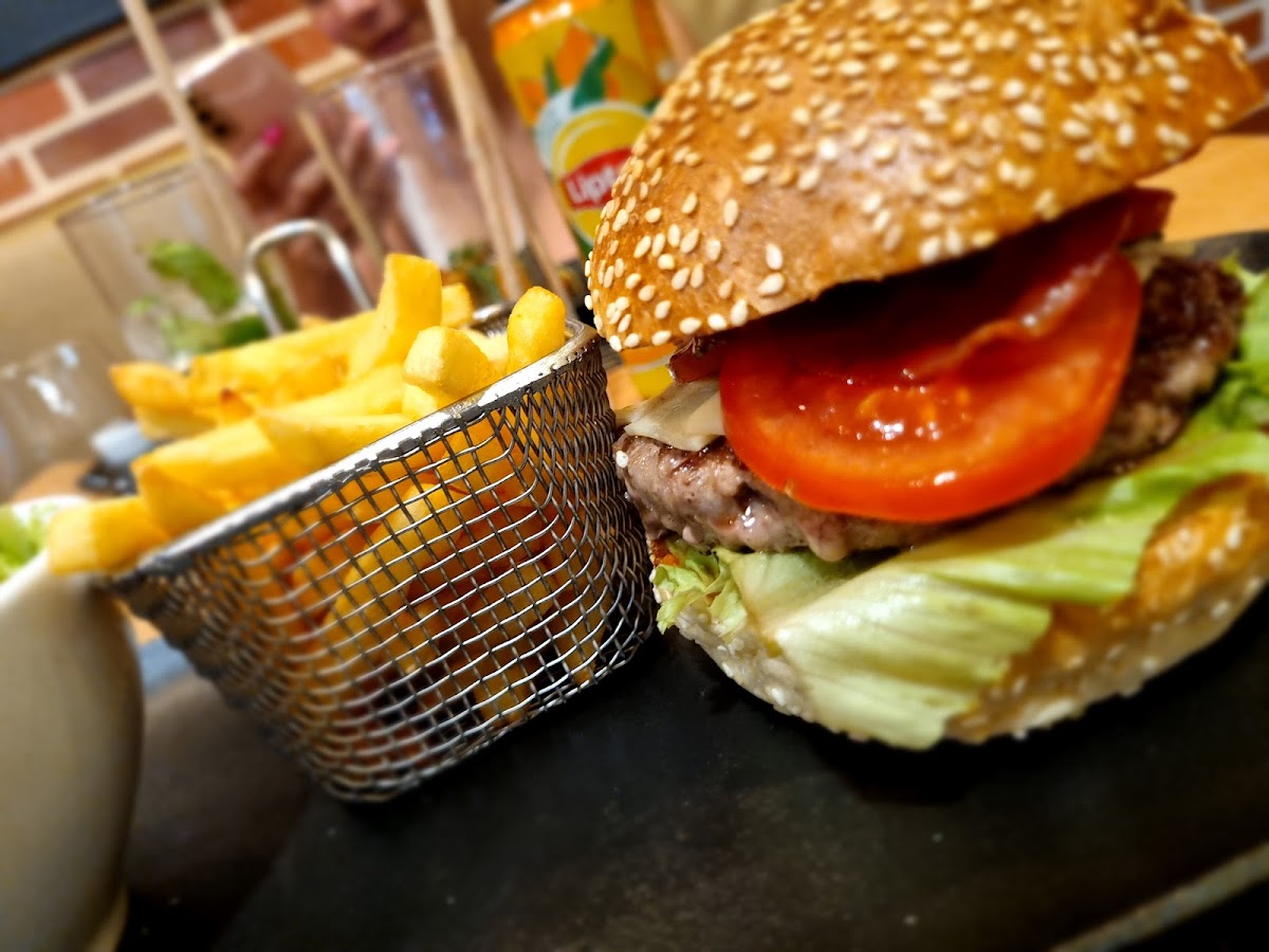 Papa's Ste-Marie - 1